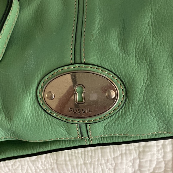 green fossil bag - Picture 3 of 3